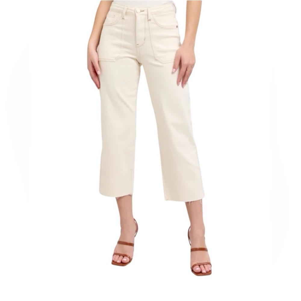 JUDY BLUE Cream of The Crop Cropped Wide Leg
Jeans